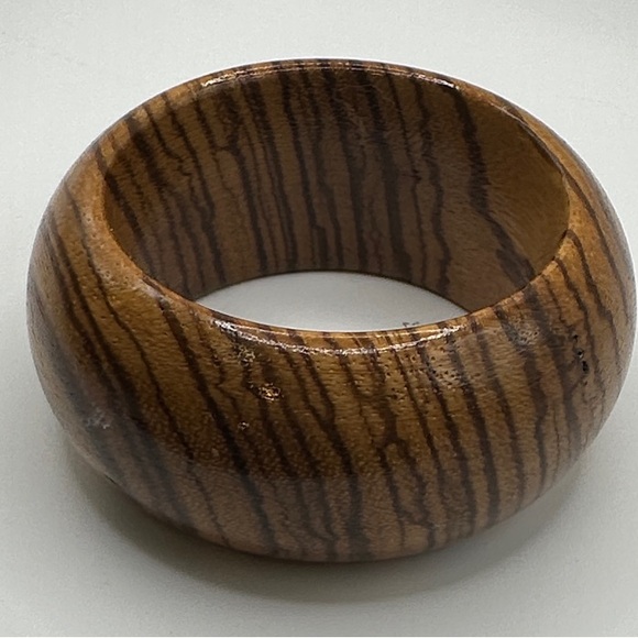 Vintage Wooden Bracelet - Picture 3 of 5
